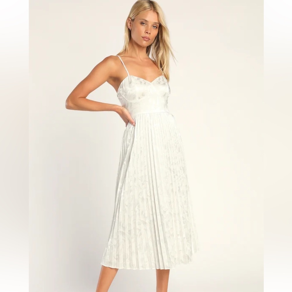 Lulus White Satin Jacquard Pleated Midi Dress